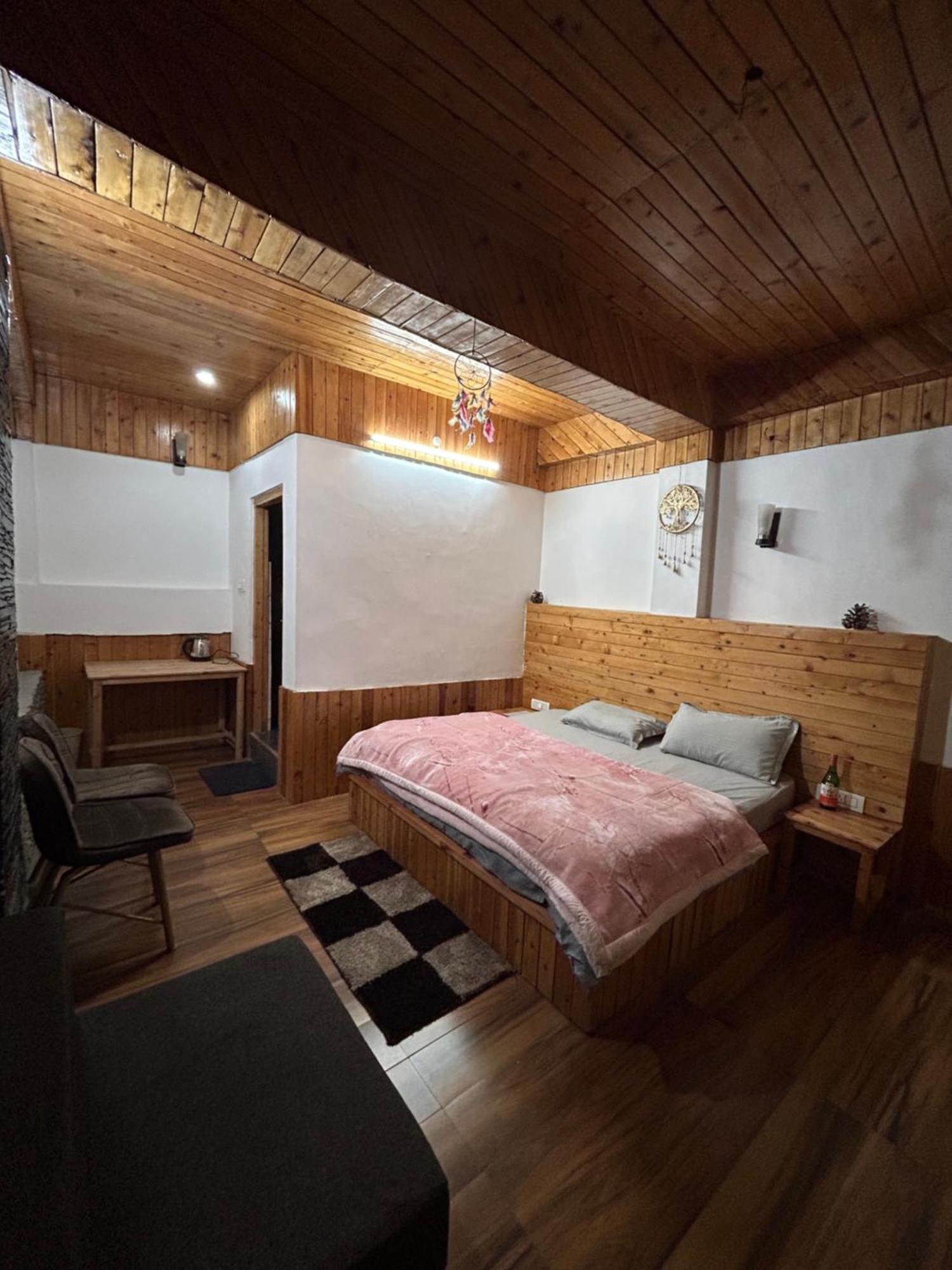 The Himalayan Sukoon Villa Near Jibhi Banjar Ngoại thất bức ảnh