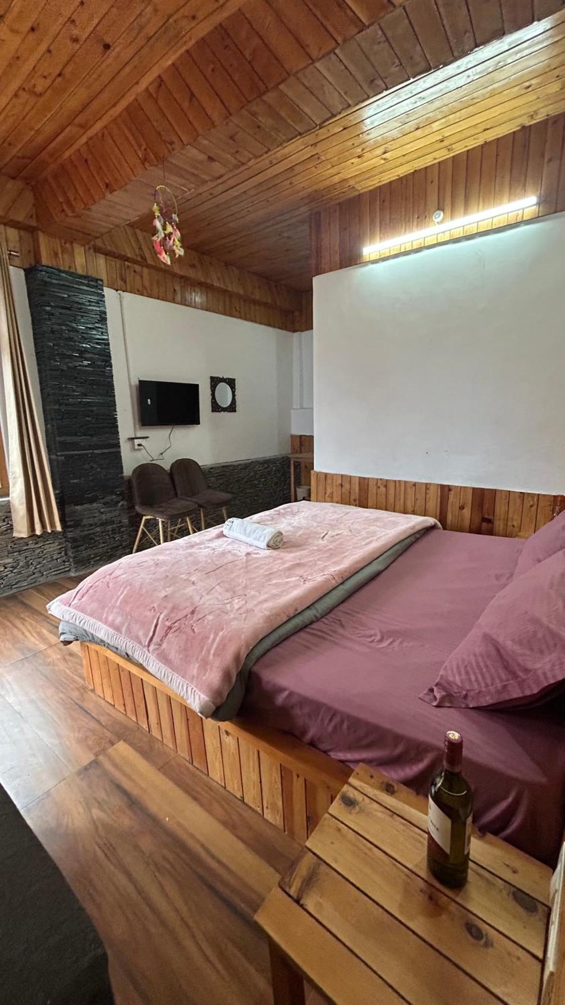 The Himalayan Sukoon Villa Near Jibhi Banjar Ngoại thất bức ảnh